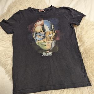 👕MARVEL - Avengers Assemble Tee